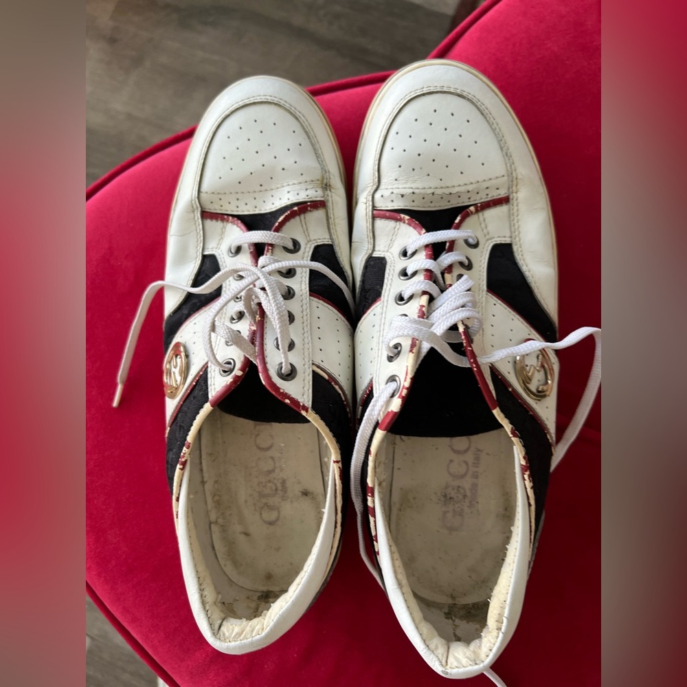 Authentic Vintage Gucci Ace Men’s Sneakers In White Leather.